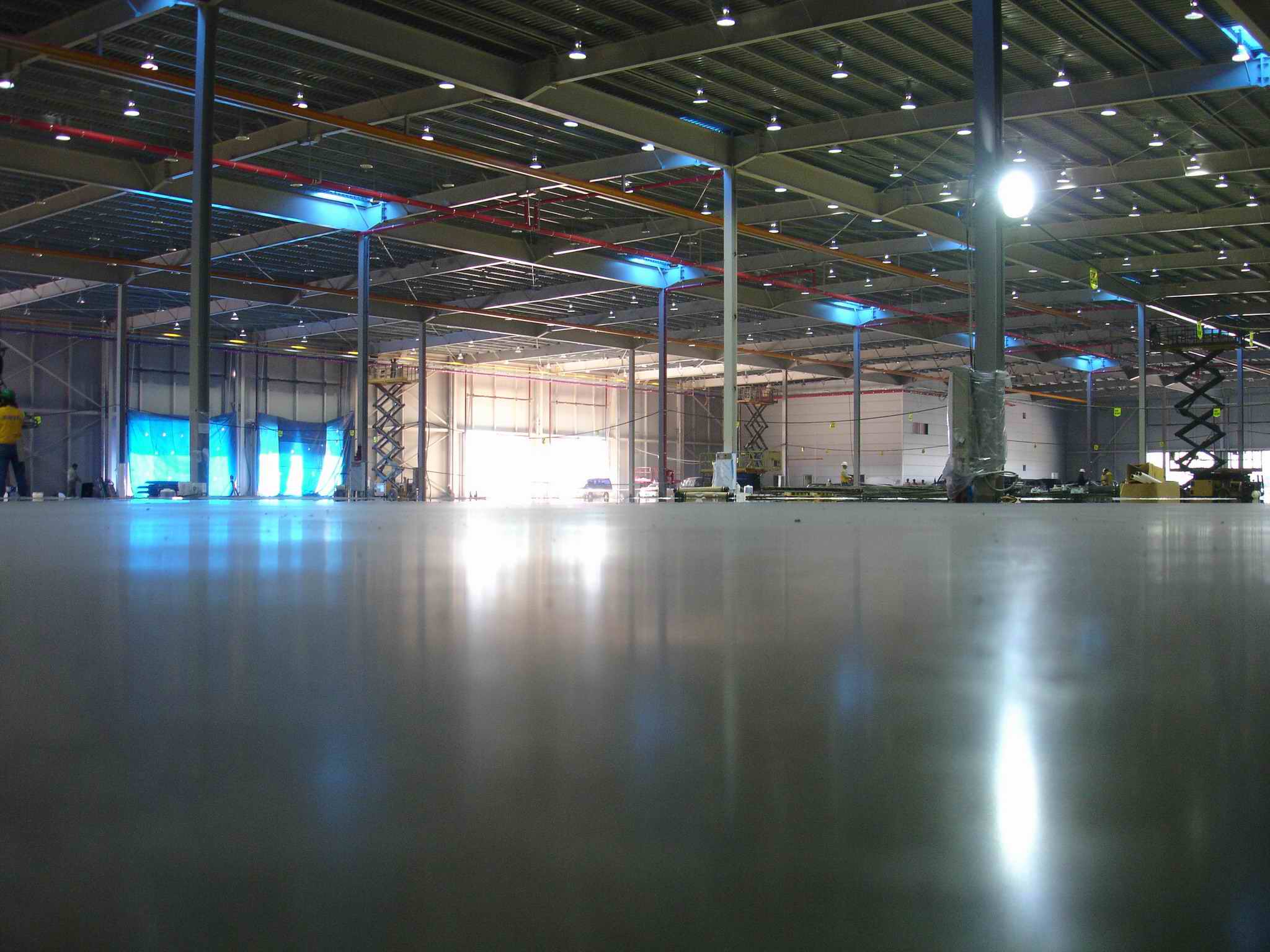 环氧地板漆施工对基面的要求及基面处理方案